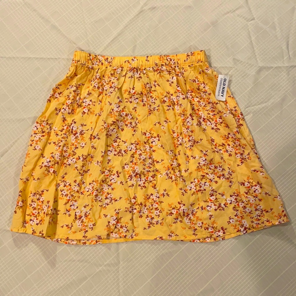 *New* Old Navy Mini Skirt Size M